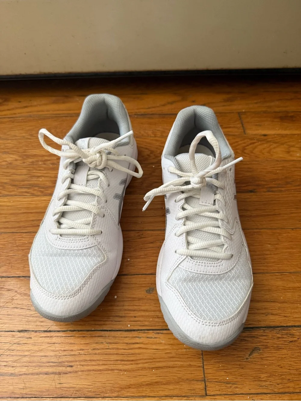 ASICS women’s pickleball sneakers